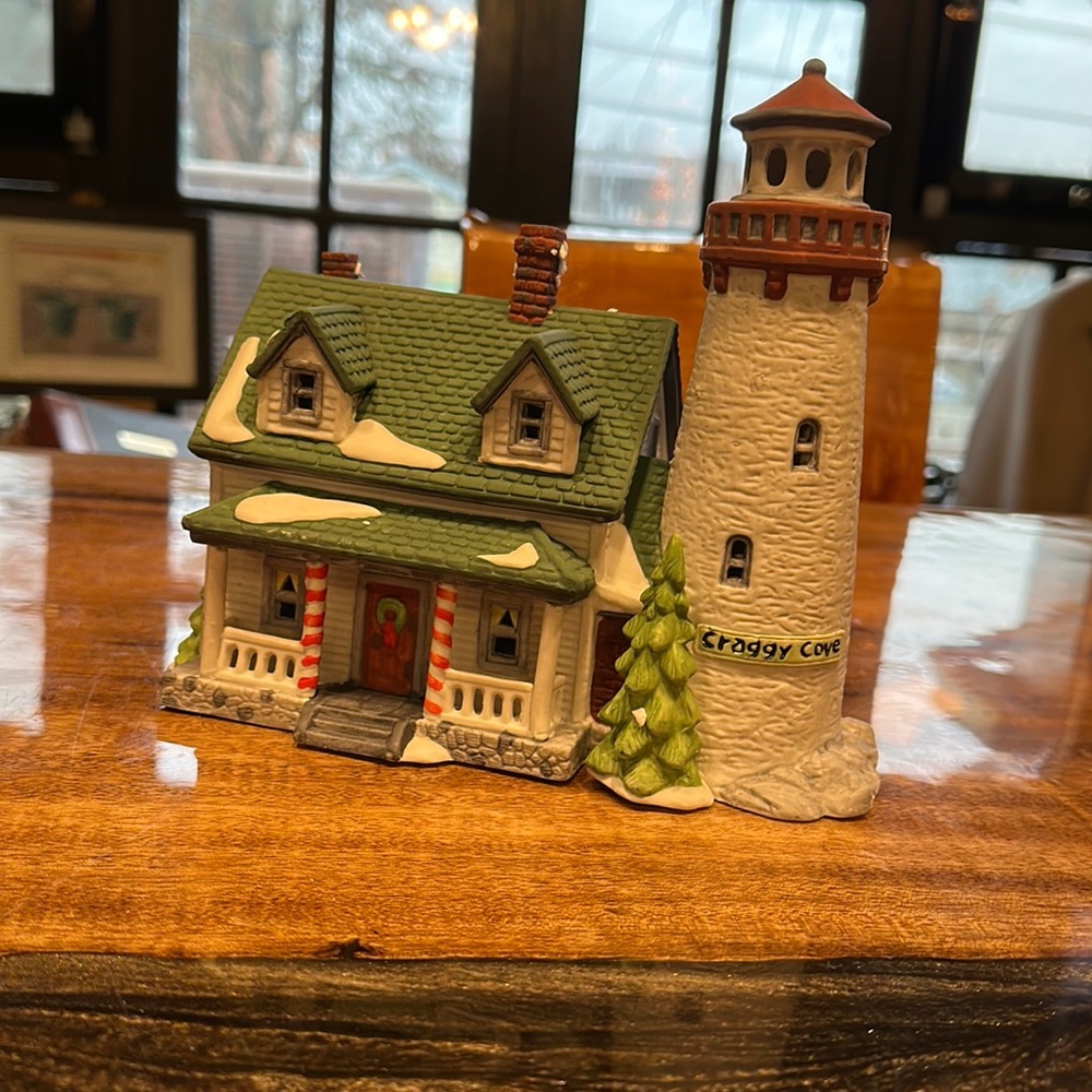 Craggy Cove Lighthouse - Dept. 56